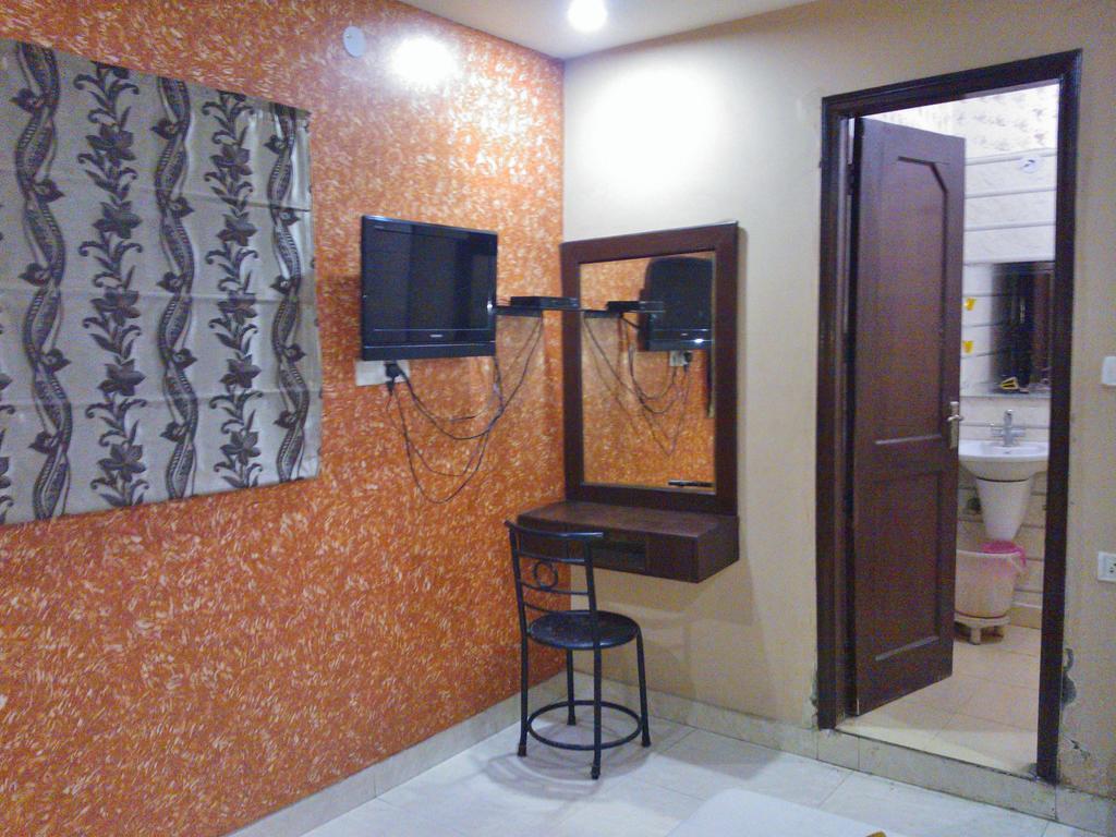 Hotel Hridey Inn New Delhi Extérieur photo