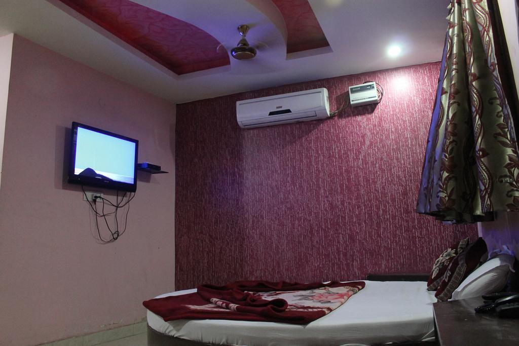 Hotel Hridey Inn New Delhi Extérieur photo