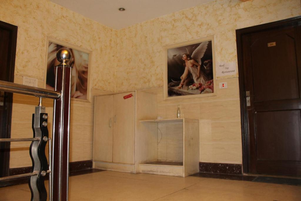 Hotel Hridey Inn New Delhi Extérieur photo